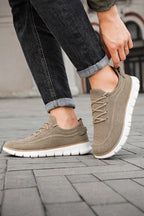 Men’s Outdoor Sneakers