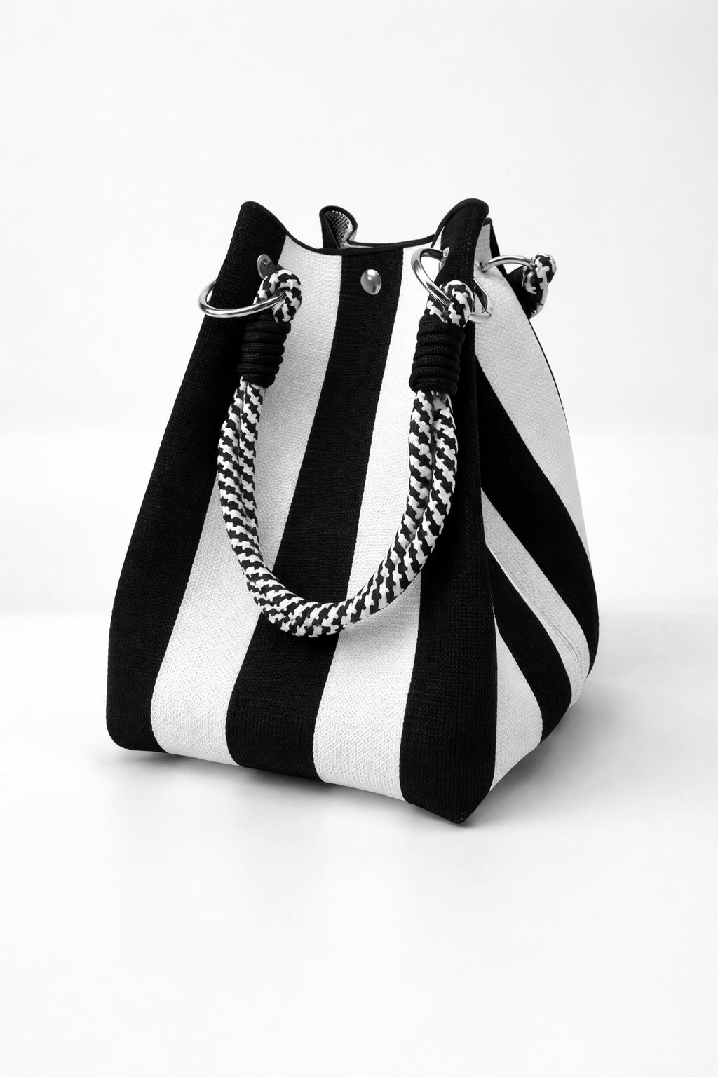 Retro Knit Bucket Handbag